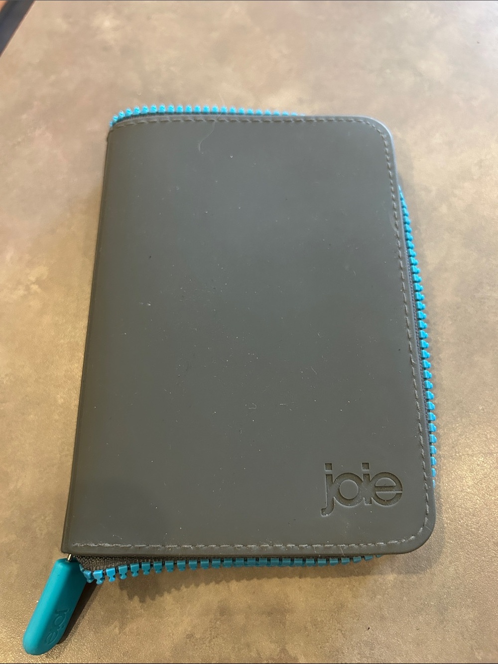 Joie Silicone gray passport Organizer Case Blue Zipper